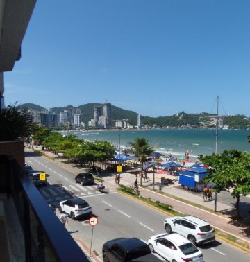 Apartamento de frente para o mar complet