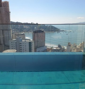 Apto novo no centro com �rea de lazer di