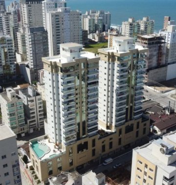 Apto mobiliado localizao privilegiada 
